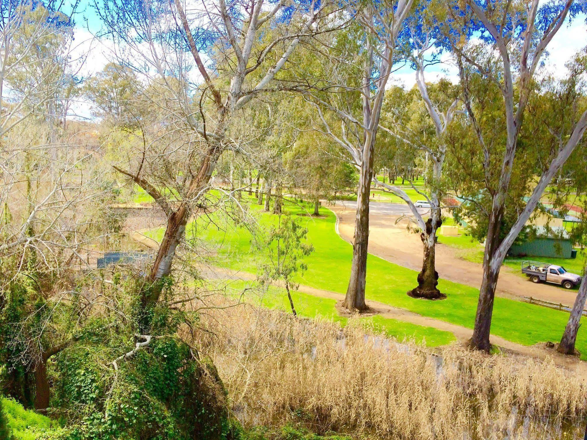 Parkview Motor Inn And Apartments Wangaratta Exteriör bild
